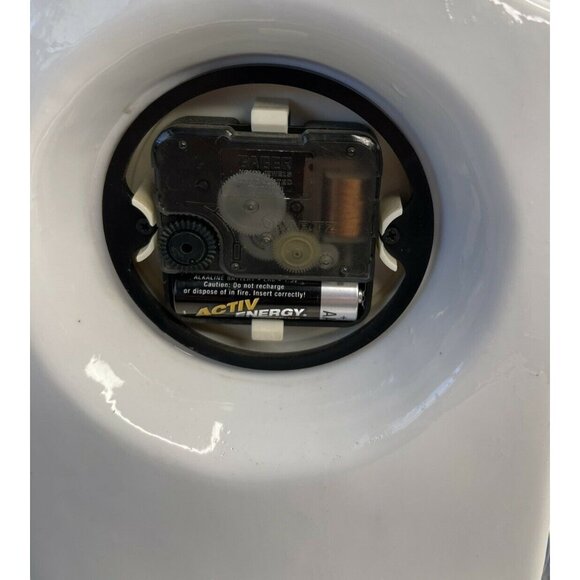 Vintage Colonial Couple Mantle Clock Porcelain Man w/ Violin Woman w/ Harp 10" - Picture 6 of 10